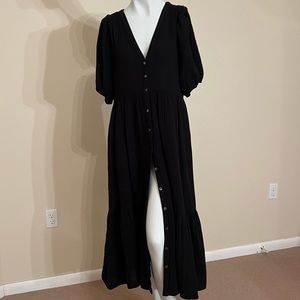 Xirena size large short sleeve ruffle dresss.